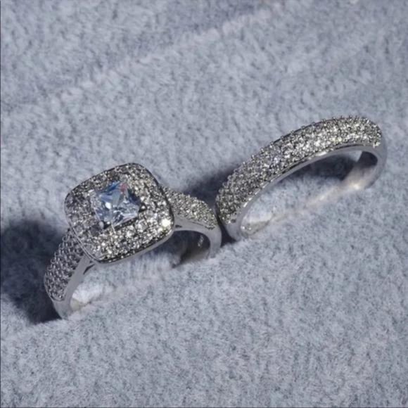 PRINCESS 925 STERLING SILVER DIAMOND HALO RING SET, CUTE RING, SHINY RING. - Picture 4 of 7